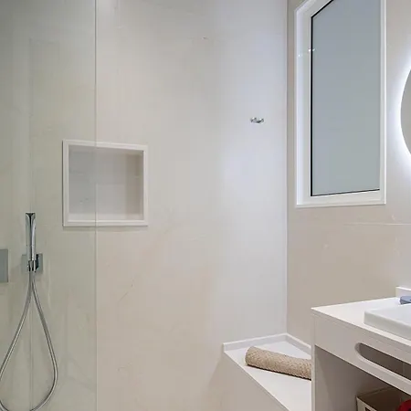 Atlantic Coast 'princely' - *