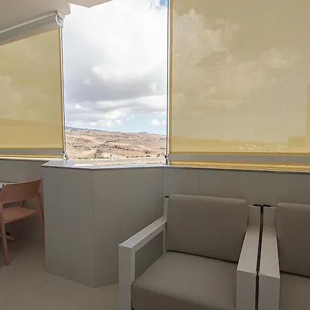 Atlantic Coast 'princely' - *